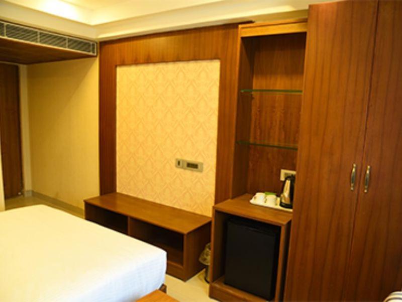 The Vijay Park - Airport Hotel Chennai Ngoại thất bức ảnh
